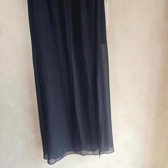 BCBGeneration Halter Style Black Polyester Sleeveless Lined Maxi Dress-Size: 2 - Picture 9 of 14